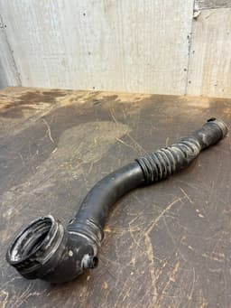 BMW 13717605044 Intercooler pipe upper BMW 3 (F30, F31, F80) (2011-2019) — thumbnail 3