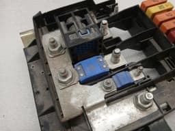 MCLAREN McLaren 600LT Spider Fuse Box 13M0771CP Fuse Box — thumbnail 10