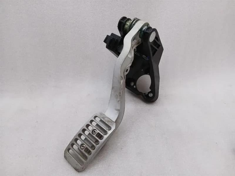 MCLAREN McLaren 650S Spider 14-17 11C0149CP BRAKE PEDAL RHD