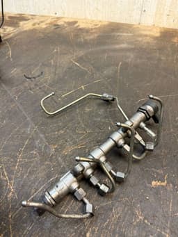 LAND ROVER G4D36J0114BB Fuel Distributor / fuel rail LAND ROVER EVOQUE I (L538) (2011-2018) — thumbnail 3