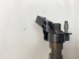 VW 0445117084 0445117067 0986435441 Fuel injector set VW AMAROK (2H_, S1B) (2010-2022) — thumbnail 6