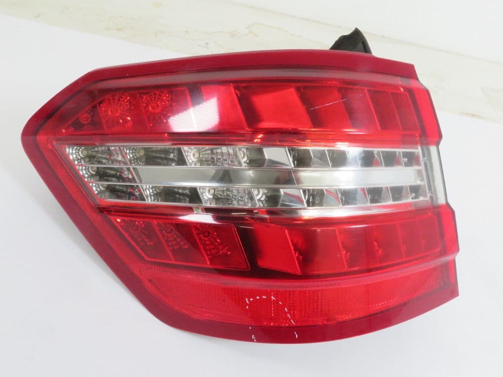 MERCEDES-BENZ A2128201964 A2128203964 Tail light left MERCEDES-BENZ E-CLASS (W212) (2009-2016)