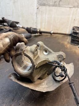 BMW 31216853820 Wheel bearing housing front right BMW 3 (F30, F31, F80) (2011-2019) — thumbnail 9