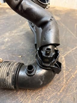 BMW 13717605638 7605638 13717605045 7605045 Turbocharger air inlet Pipe BMW 3 (F30, F31, F80) (2011-2019) — thumbnail 5