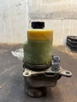 FORD 4M513K514CC Power steering pump FORD FOCUS II (2004-2012) — thumbnail 3