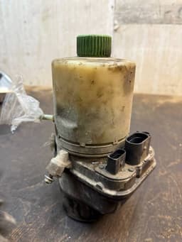 SKODA 6R0423156 6R0423156C 6R0423156B 6R0423156A Power steering pump SKODA ROOMSTER / PRAKTIK (5J) (2005-2015) — thumbnail 2