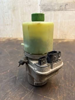 SKODA 6R0423156C 6Q1423051CM Power steering pump SKODA ROOMSTER / PRAKTIK (5J) (2005-2015) — thumbnail 2