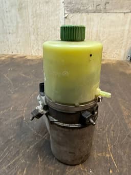 SKODA 6R0423156C 6Q1423051CM Power steering pump SKODA ROOMSTER / PRAKTIK (5J) (2005-2015) — thumbnail 4