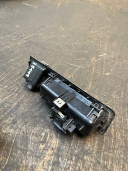 BMW 51247345709 7345709 66539213990 Reverse camera BMW X5 (F15, F85) (2012-2018) — thumbnail 4