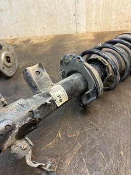 LAND ROVER GJ3218080AA Suspension Leg Rear Left LAND ROVER EVOQUE I (L538) (2011-2018) — thumbnail 10