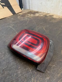 CITROËN YQ00042480 Tail light left CITROËN C3 AIRCROSS I (A88) (2017-2024) — thumbnail 2