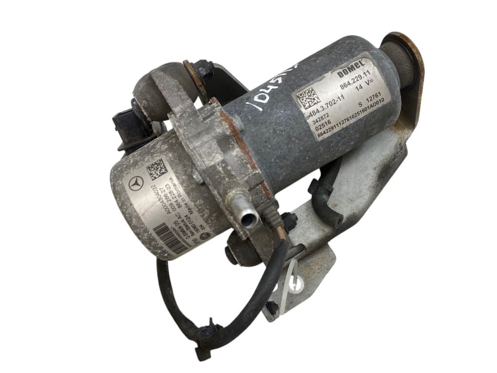 MERCEDES-BENZ A0004304032 Vacuum pump Brakes MERCEDES-BENZ C-CLASS (W205) (2013-2021)