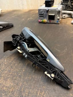 BMW 51217328100 51217401212 51217433844 51217348744 Door Handle Exterior Front Right BMW X5 (F15, F85) (2012-2018) — thumbnail 4