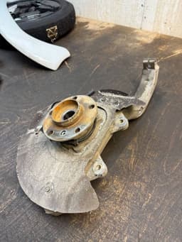 BMW 31216869869 Wheel bearing housing front left BMW X5 (F15, F85) (2012-2018) — thumbnail 2