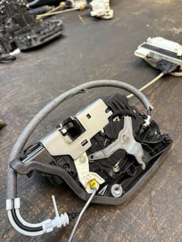 BMW 51217281952 7281952 51207323782 51207419840 Door Lock Front Right BMW X5 (F15, F85) (2012-2018) — thumbnail 7