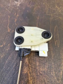 BMW 51217281952 7281952 51207323782 51207419840 Door Lock Front Right BMW X5 (F15, F85) (2012-2018) — thumbnail 4
