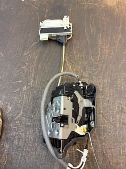 BMW 51217281952 7281952 51207323782 51207419840 Door Lock Front Right BMW X5 (F15, F85) (2012-2018) — thumbnail 5
