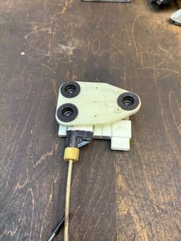 BMW 51217281958 7281958 51207323784 51207419842 Door Lock Rear Right BMW X5 (F15, F85) (2012-2018) — thumbnail 4