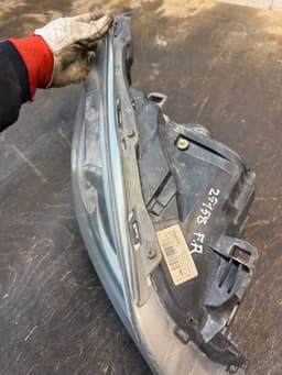 VOLVO 31299995 Headlight right VOLVO S60 II / V60 I (2010-2018) — thumbnail 9
