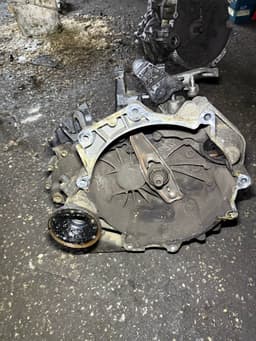 SKODA MFX 02T300020R 02T300020RX Gearbox SKODA ROOMSTER / PRAKTIK (5J) (2005-2015) — thumbnail 2