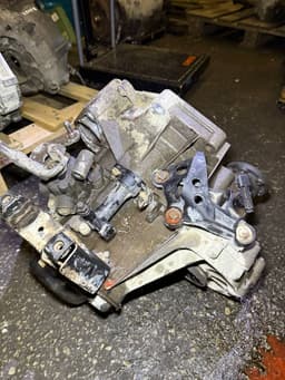 SKODA HZM JHM 02T300057C 02T300020A 02T300057CX 02T300020AX Gearbox SKODA ROOMSTER / PRAKTIK (5J) (2005-2015) — thumbnail 4