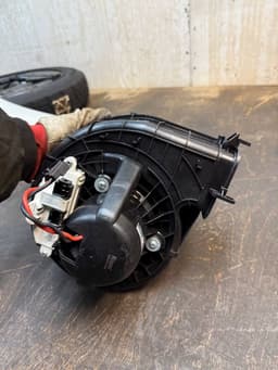 BMW 64119291177 Heater Fan BMW X5 (F15, F85) (2012-2018) — thumbnail 4