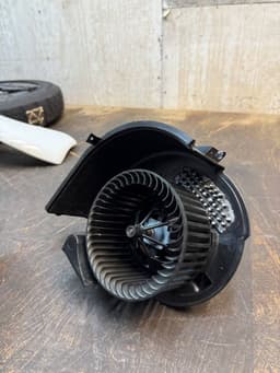 BMW 64119291177 Heater Fan BMW X5 (F15, F85) (2012-2018) — thumbnail 2
