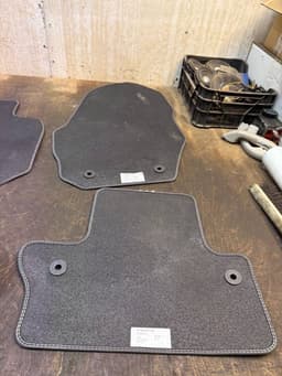 VOLVO 31306736 Floor Mat Set VOLVO S60 II / V60 I (2010-2018) — thumbnail 9