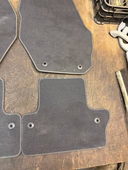 VOLVO 31306736 Floor Mat Set VOLVO S60 II / V60 I (2010-2018) — thumbnail 3