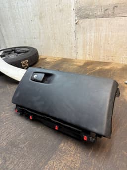 BMW Glove Compartment Compl. BMW X5 (F15, F85) (2012-2018) — thumbnail 2