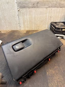 BMW Glove Compartment Compl. BMW X5 (F15, F85) (2012-2018) — thumbnail 3