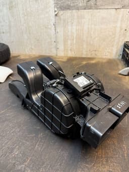 BMW 65829347470 9347470 Heater fan rear BMW X5 (F15, F85) (2012-2018) — thumbnail 3