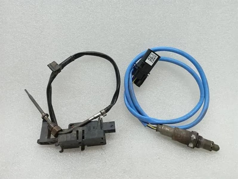 Porsche Boxster Spyder 718 Lambda Sensor 0PB906262E Oxygen Sensor SET OF 2