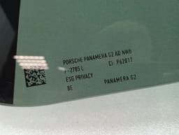 PORSCHE Porsche Panamera 976 G3 left rear door glass 971845317C door window rear left — thumbnail 2