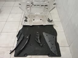 PORSCHE Porsche Cayman 718 GT4RS Undertray 99150460109 Underbody Trim — thumbnail 1