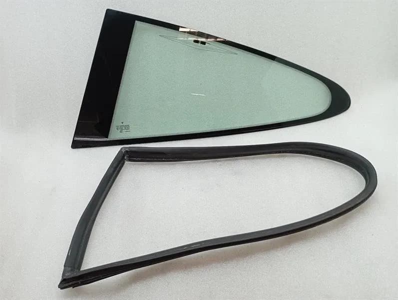 PORSCHE Porsche 911 997 Left Rear 1/4 Glass 99754311200 Door Window 1/4 Rear LH