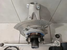 PORSCHE Porsche Cayman 718 GT4RS Right Rear Hub 982505436D Wheel Bearing Housing Rear Right — thumbnail 4