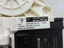 PORSCHE Porsche 911 997 door window motor 99762418104 window regulator motor driver side — thumbnail 6