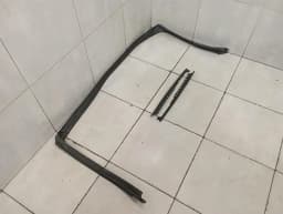 PORSCHE Porsche Boxster 718 windshield header seal 98153707704 bracket sealing profile — thumbnail 10