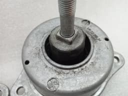 PORSCHE Porsche 911 997 Engine Mount 99737504906 Set of 2 Engine Mounts — thumbnail 3