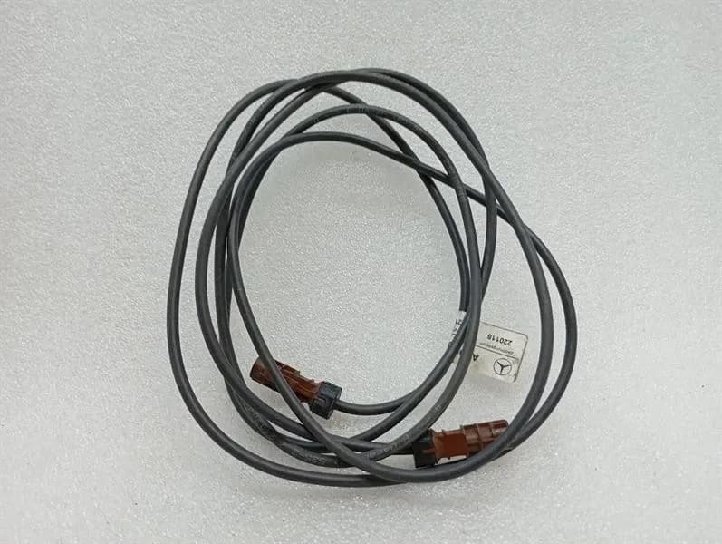 MERCEDES GT 4 DOOR X290 GT63S Camera Wiring A2905406902 Camera Wiring Harness