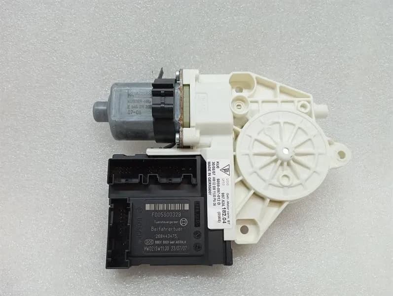 PORSCHE Porsche 911 997 door window motor 99762418204 window regulator motor passenger
