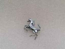 FERRARI Ferrari F8 F142MFL Cavallino Rampante badge rear 895800 rear logo — thumbnail 7