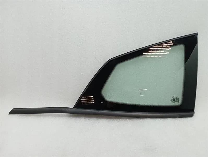 LAMBORGHINI Lamborghini Huracan Right Rear 1/4 Glass 4T8845300D Door Window 1/4 Rear RH