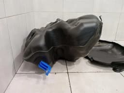 PORSCHE Porsche Cayman 718 GT4RS Fuel Tank 982201075A Fuel Tank LHD — thumbnail 4