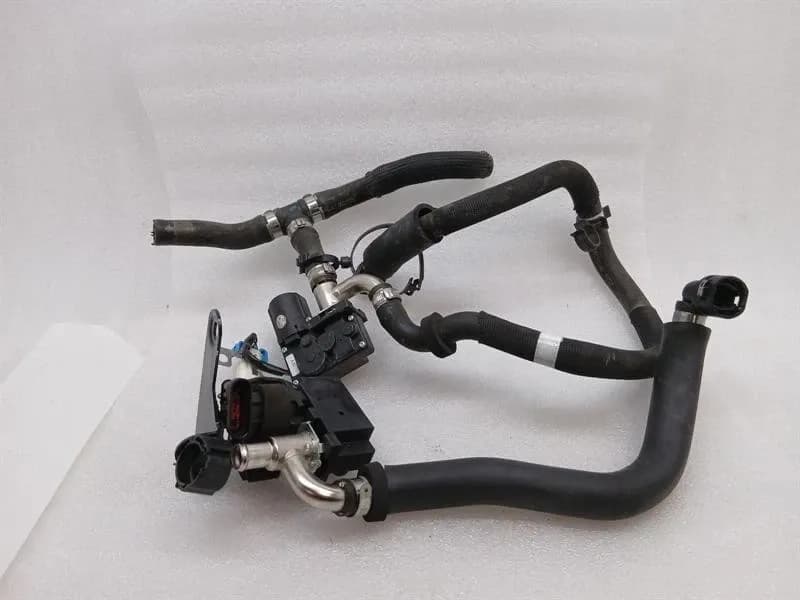 FERRARI Ferrari F8 F142MFL heater valve 67444900 heater valve