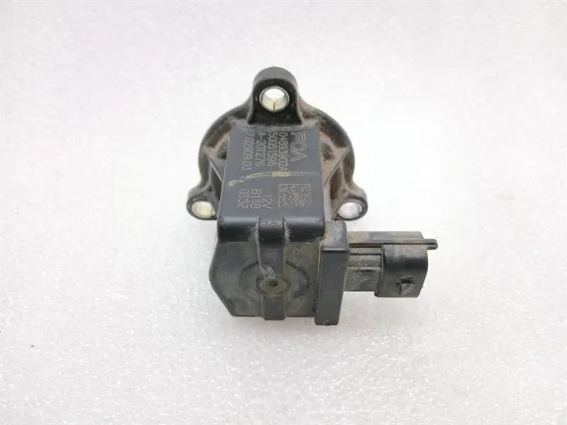 Ferrari F8 F142MFL Valve 50051596 Valve