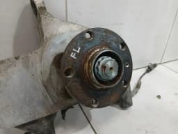 MCLAREN McLaren 650S Spider 14-17 Left Front Hub 11B0033CP Wheel Bearing Housing Front Left — thumbnail 4