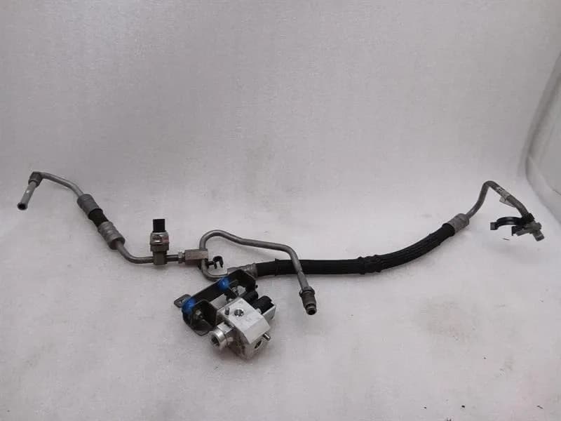MCLAREN McLaren 650S Spider 14-17 Valve 11B1103CP Valve 11D0181CP