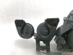 MERCEDES-BENZ Mercedes C Class W204 Air pump A1562301440 air pump holder bracket AMG — thumbnail 2